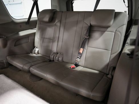 Used 2018 Chevrolet Suburban LT image 30