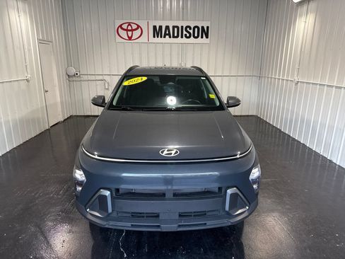 Used 2024 Hyundai Kona SEL FWD image 5