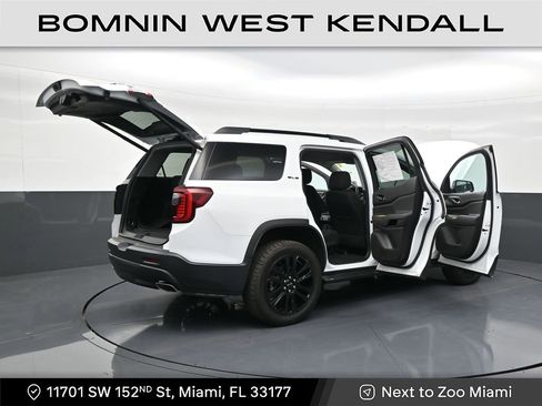 Used 2022 GMC Acadia SLE w/ Driver Convenience Package image 29