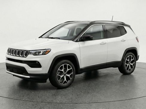 Used 2025 Jeep Compass Limited AWD/4WD image 3