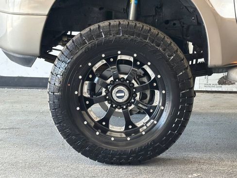 Used 2005 Ford Excursion Eddie Bauer AWD/4WD image 22