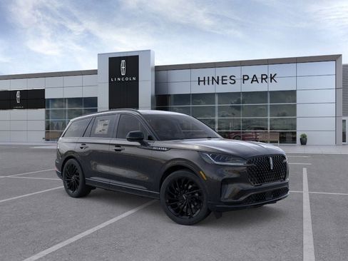 New 2026 Lincoln Aviator Reserve w/ Jet Appearance Package image 7