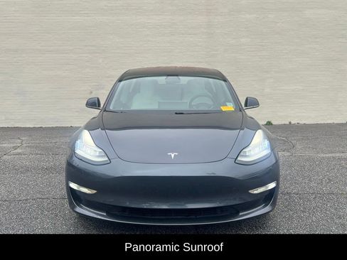 Used 2018 Tesla Model 3 Long Range image 2