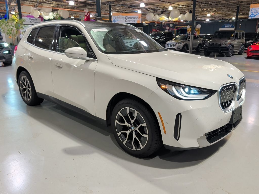 Certified 2025 BMW X3 xDrive30i AWD/4WD image 1