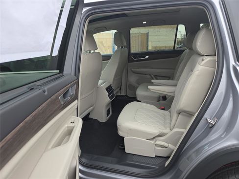 New 2026 Volkswagen Atlas SEL Premium R-Line image 25