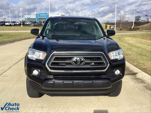 Used 2023 Toyota Tacoma SR5 image 2