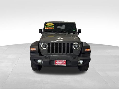 Used 2022 Jeep Wrangler Sport AWD/4WD image 9