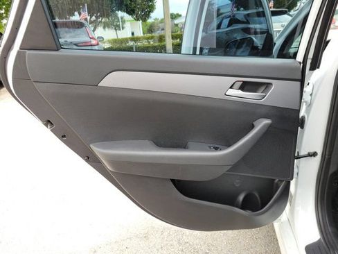 Used 2019 Hyundai Sonata SE FWD image 9