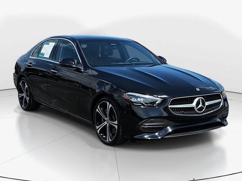 Used 2025 Mercedes-Benz C 300 Sedan image 3