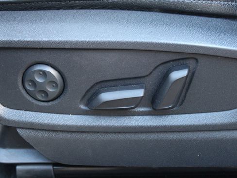 Used 2018 Audi Q5 2.0T Premium Plus w/ Premium Plus Package image 24