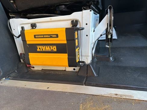 Used 2021 Mercedes-Benz Sprinter 2500 image 12