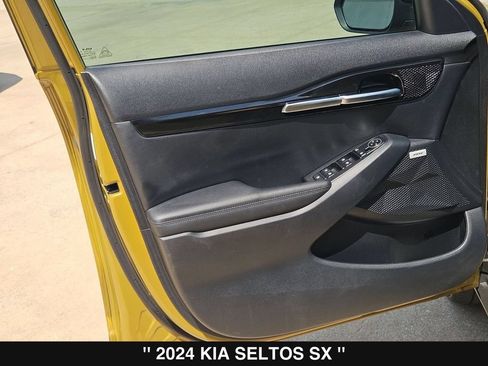 Used 2024 Kia Seltos SX AWD/4WD image 14
