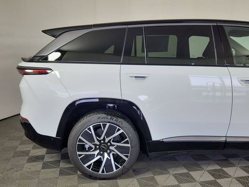 New 2025 Jeep Wagoneer S Limited AWD/4WD image 5