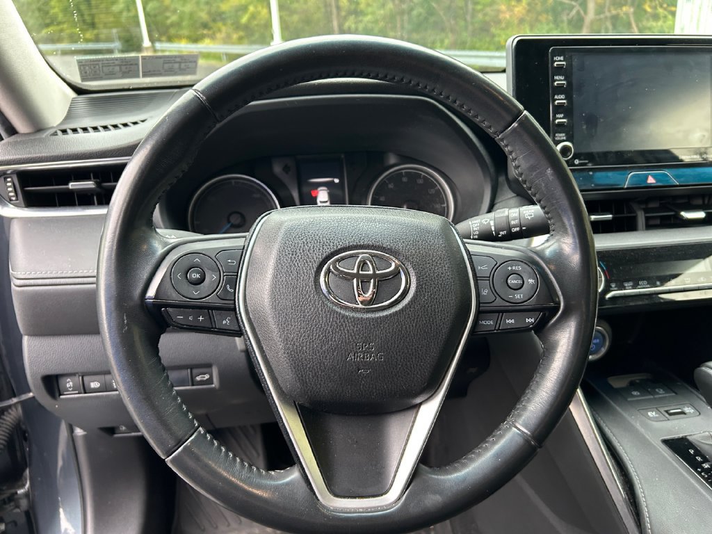Used 2021 Toyota Venza LE AWD/4WD image 15