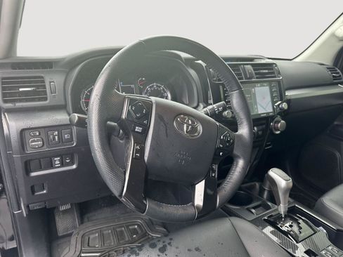 Used 2024 Toyota 4Runner TRD Off-Road Premium w/ Moonroof Package AWD/4WD image 9