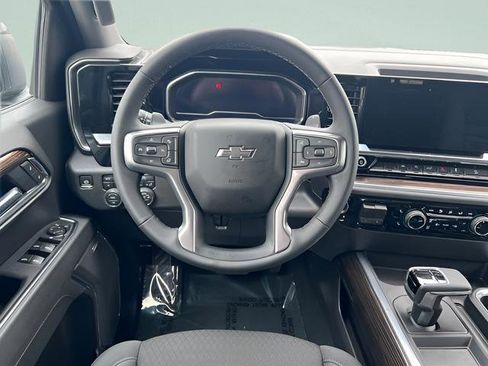 Certified 2025 Chevrolet Silverado 1500 LT Trail Boss w/ Convenience Package II AWD/4WD image 19