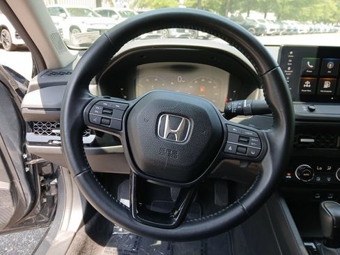Used 2023 Honda Accord EX-L image 29