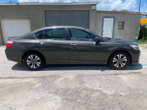 Used 2013 Honda Accord LX image 8