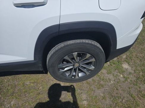 Used 2025 Chevrolet Equinox LT image 27