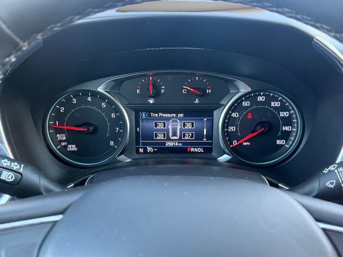 Used 2024 Chevrolet Equinox LT image 14