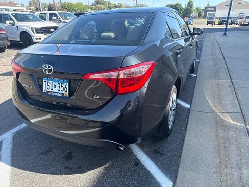 Used 2019 Toyota Corolla LE FWD image 12