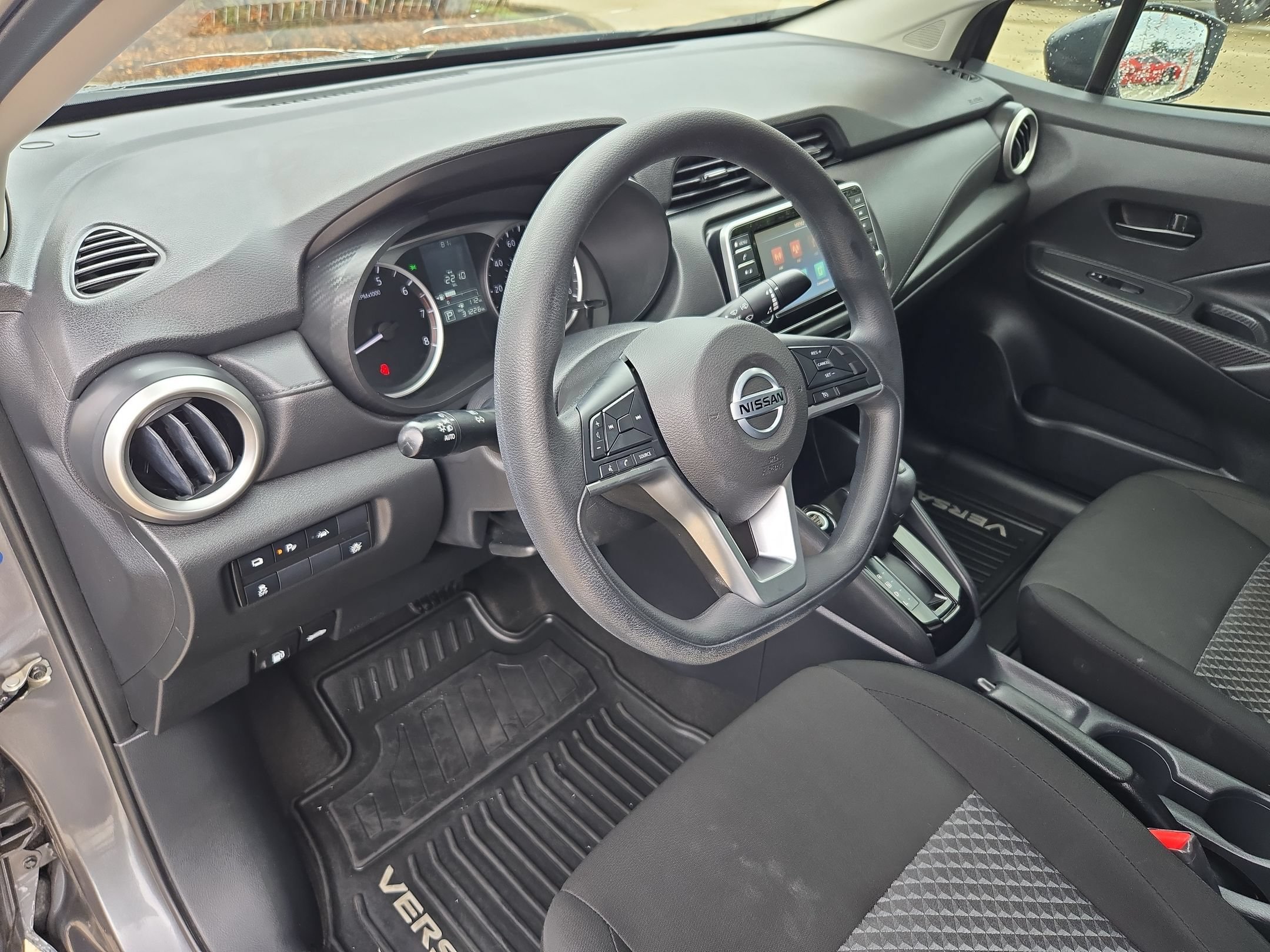 Used 2021 Nissan Versa S FWD image 10