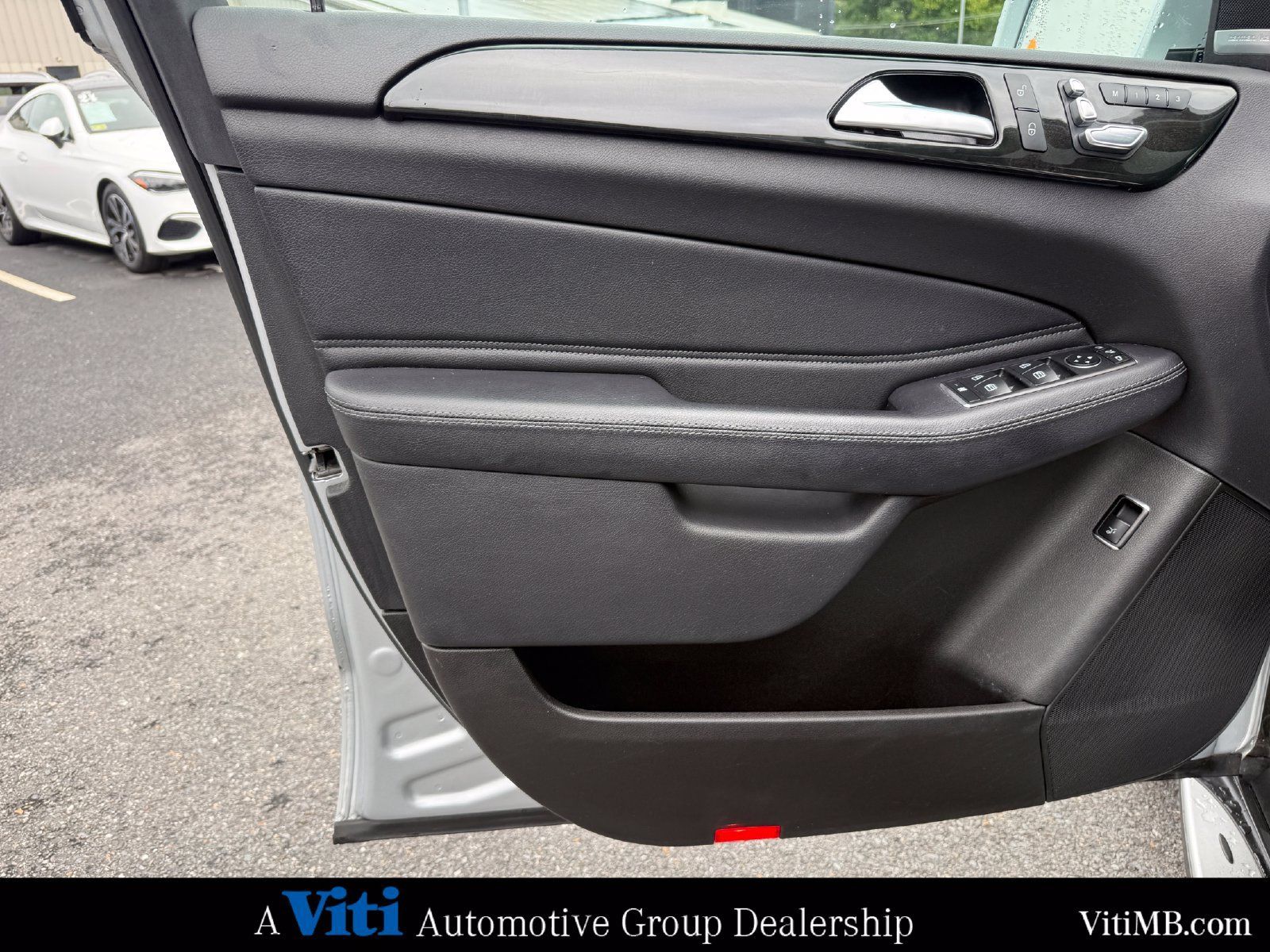 Used 2018 Mercedes-Benz GLE 350 4MATIC image 16