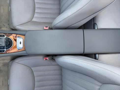 Used 2009 Mercedes-Benz SL 550 2dr Roadster 5.5L V8 image 12