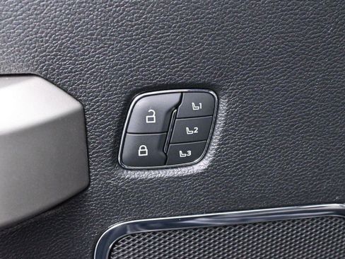 Used 2021 Ford F350 Lariat w/ Tremor Off-Road Package image 12