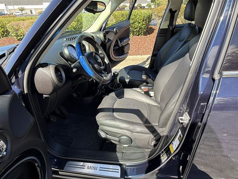 Used 2012 MINI Cooper Countryman FWD image 15