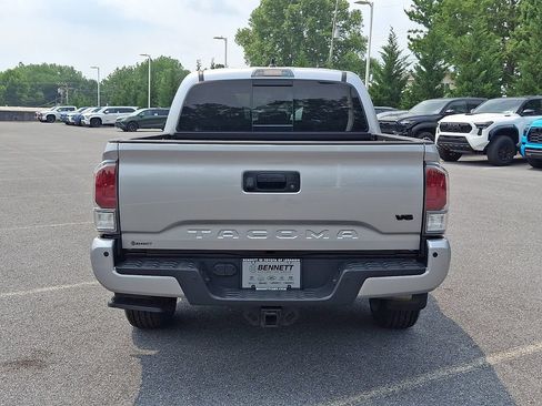 Certified 2023 Toyota Tacoma TRD Off-Road w/ Technology Package AWD/4WD image 5