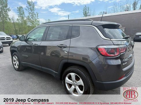 Used 2019 Jeep Compass Latitude w/ Cold Weather Group AWD/4WD image 5