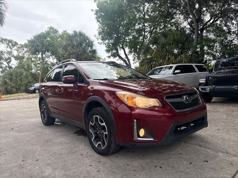 Used 2017 Subaru Crosstrek 2.0i Limited w/ Popular Package #1 AWD/4WD image 4