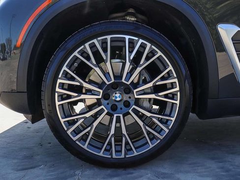 Used 2026 BMW X5 sDrive40i w/ Premium Package RWD image 13