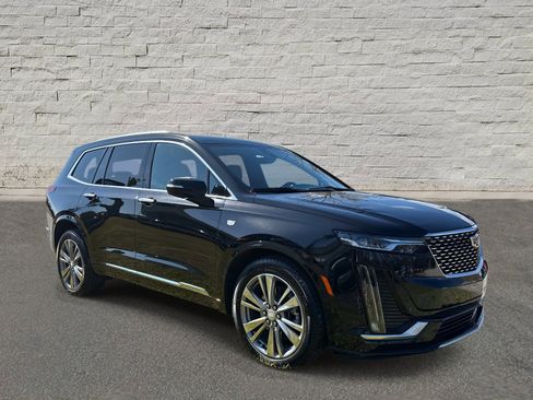 Certified 2025 Cadillac XT6 Premium Luxury image 7