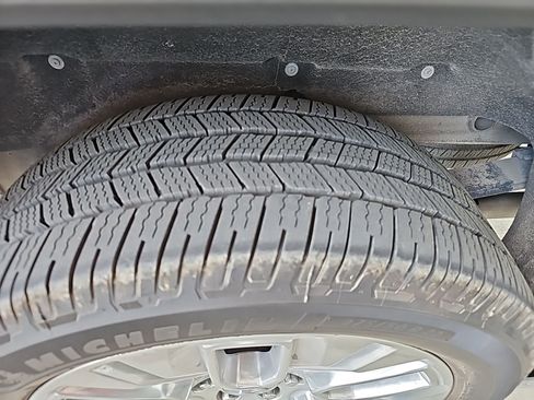 Used 2021 GMC Sierra 1500 Denali w/ Denali Ultimate Package image 16