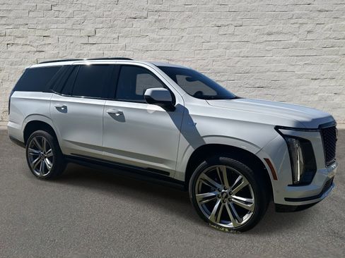 New 2025 Cadillac Escalade Sport Platinum w/ LPO, Floor Liner Package image 7