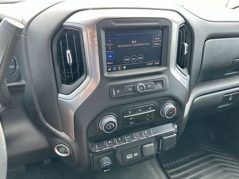 Used 2025 Chevrolet Silverado 1500 Custom AWD/4WD image 16