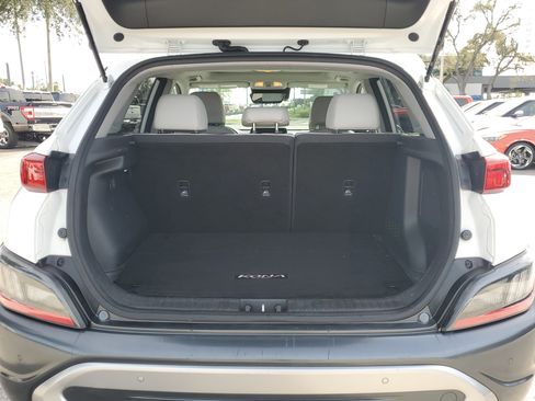 Used 2022 Hyundai Kona Limited image 10
