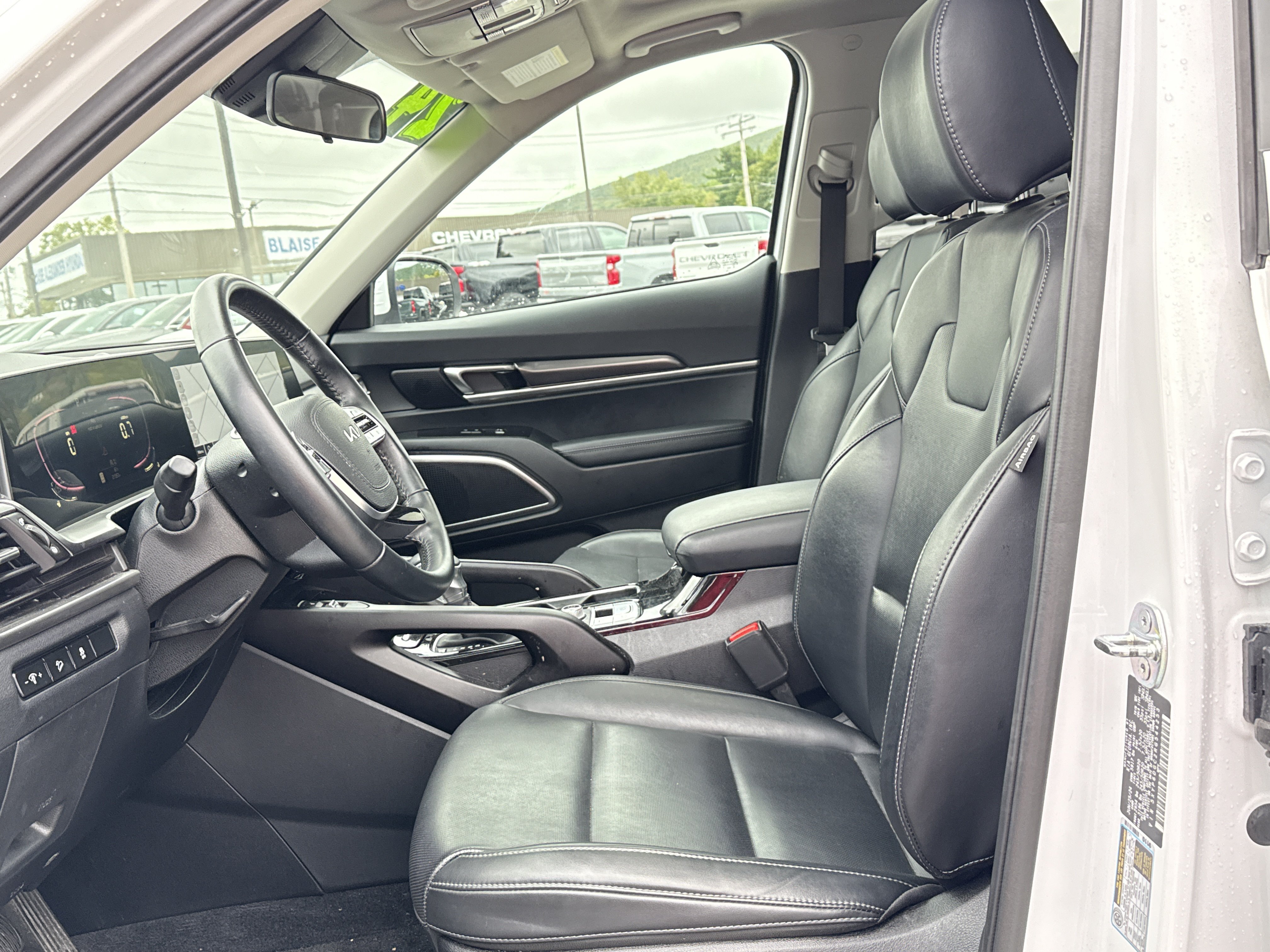 Used 2024 Kia Telluride S w/ S Sunroof Package AWD/4WD image 11