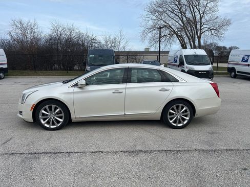 Used 2013 Cadillac XTS Premium image 2