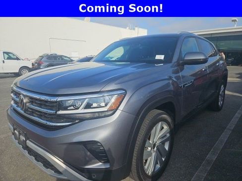 Used 2021 Volkswagen Atlas Cross Sport SE w/ Panoramic Sunroof Package FWD image 1