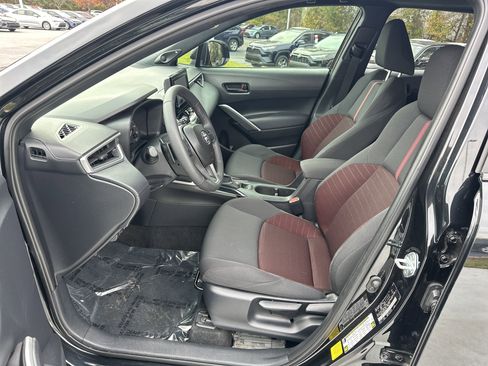Certified 2024 Toyota Corolla Cross SE image 16