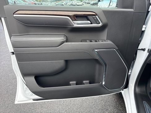 New 2026 GMC Sierra 1500 Elevation image 26