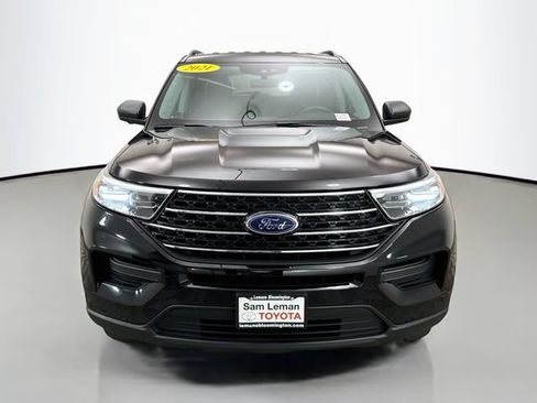 Used 2021 Ford Explorer XLT w/ Class III Trailer Tow Package AWD/4WD image 2