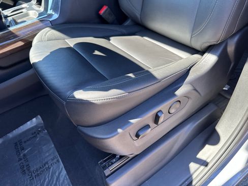 Used 2024 Chevrolet Silverado 1500 LT Trail Boss w/ Convenience Package II AWD/4WD image 15