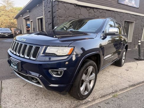Used 2014 Jeep Grand Cherokee Overland w/ Advanced Technology Group AWD/4WD image 2
