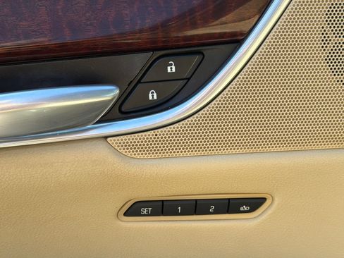 Used 2018 Cadillac XT5 Premium Luxury FWD image 24