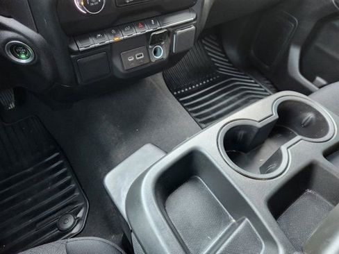 Used 2023 Chevrolet Silverado 1500 Custom image 23