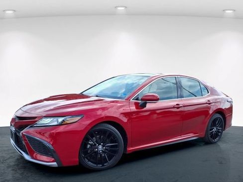 Used 2021 Toyota Camry XSE FWD image 2